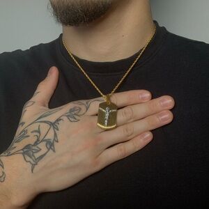 Jesus Pendant Rope Chain - Gold & Silver